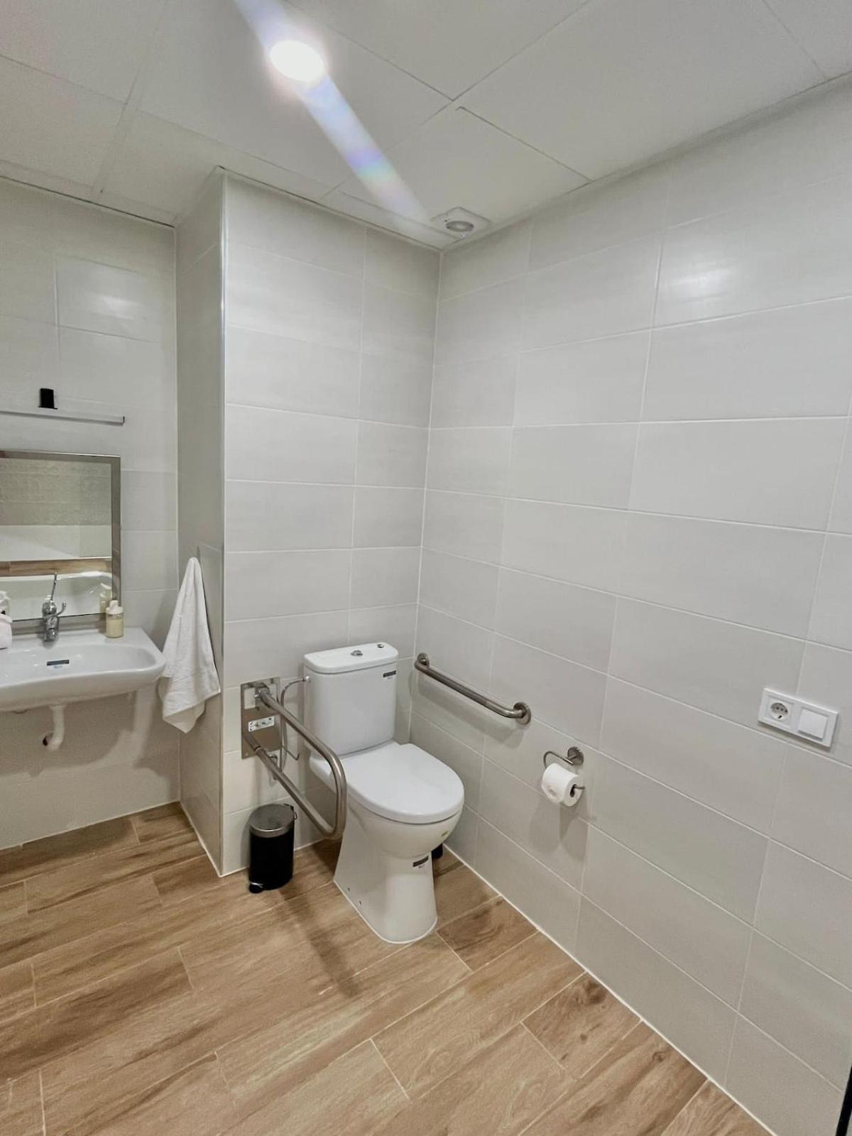 Con Estilo Y Funcionalidad Cerca De Ifema Appartement *